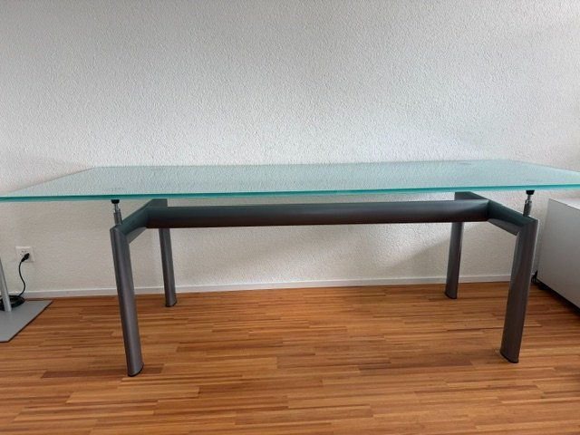 Le Corbusier Tavoli: Tisch Design Le Corbousier – Usato da Gossau ZH venduto da AnnaCo 4