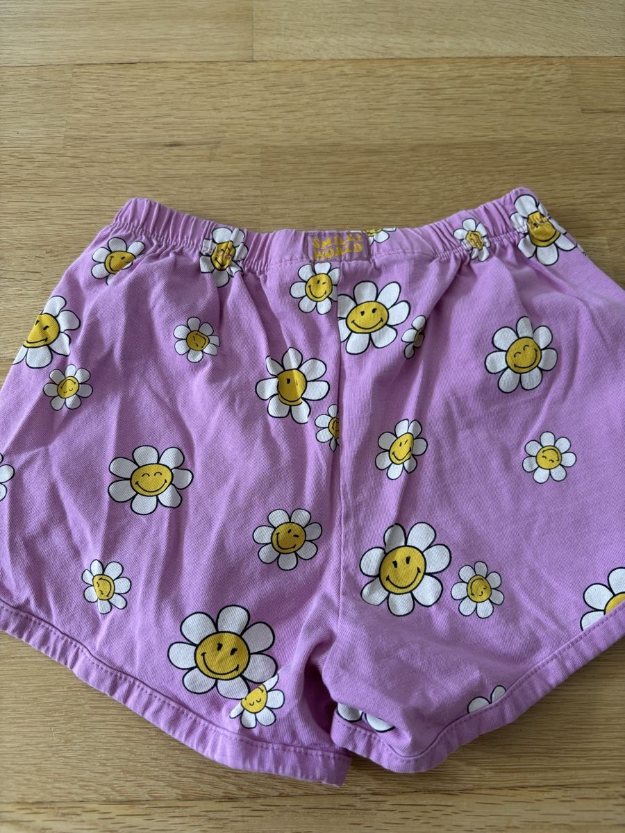 Zara Pantaloni: Zara Short rosa 128 – Usato da Fribourg venduto da dafral 1