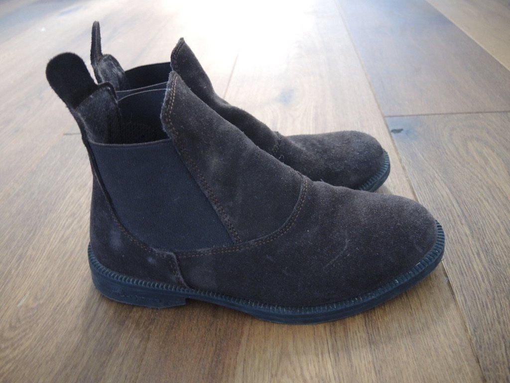 Decathlon Scarpe per ragazzi: Reitstiefelleten Kinder 35 – Usato da Steffisburg venduto da AppOffDotCom