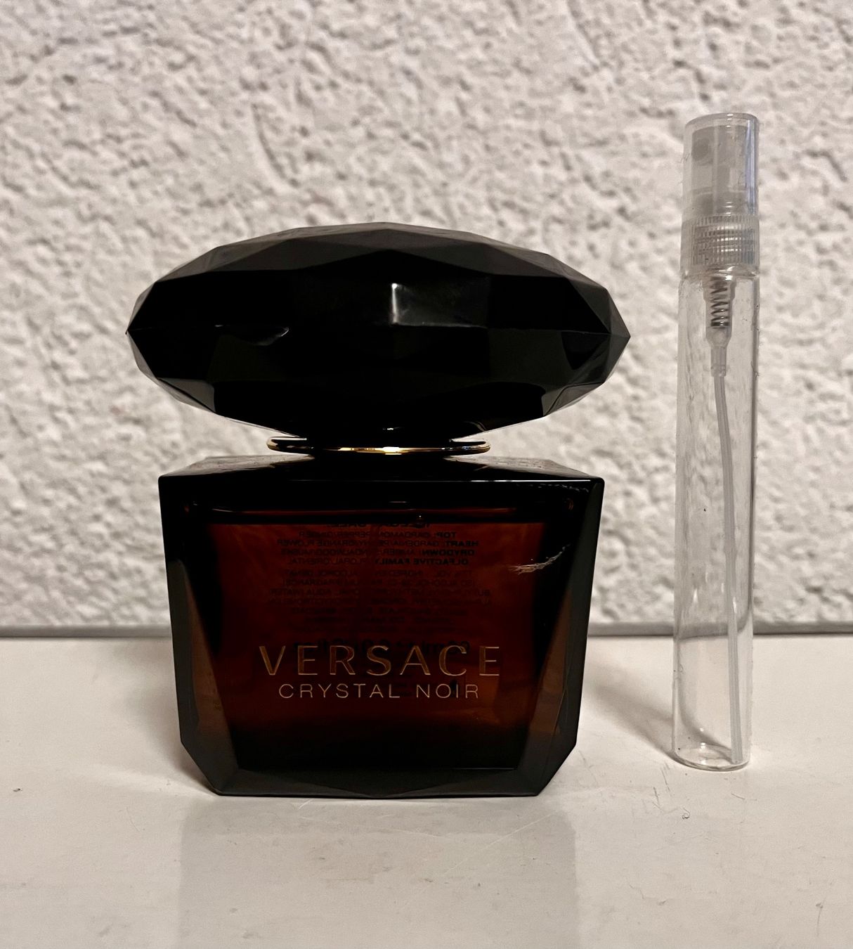 Versace Profumi & Eau de Toilette: Crystal Noir Versace 5 ml EdP Abfüllung – Nuovo (secondo la descrizione) da St. Gallen venduto da lfs_nxl8
