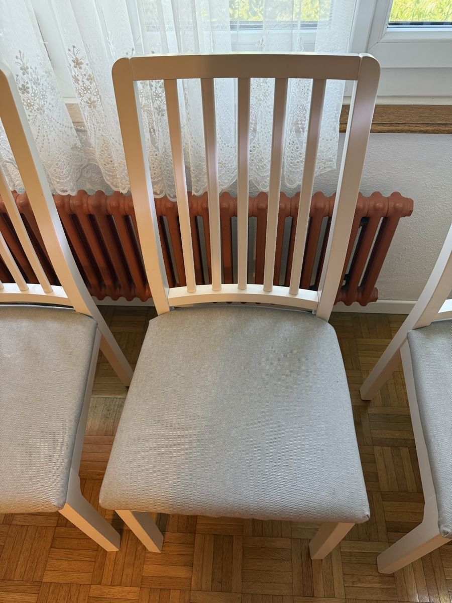 Ikea Stühle: 4 Stühle weiss/grau mit Polster Sitzfläche – Gebraucht aus Luzern von Grawp 2
