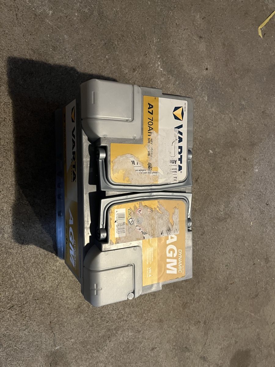 Varta Batterie: Autobatterie AGM, 70AH, 700A – Nuovo (secondo la descrizione) da Galgenen venduto da 8.6.lele 2