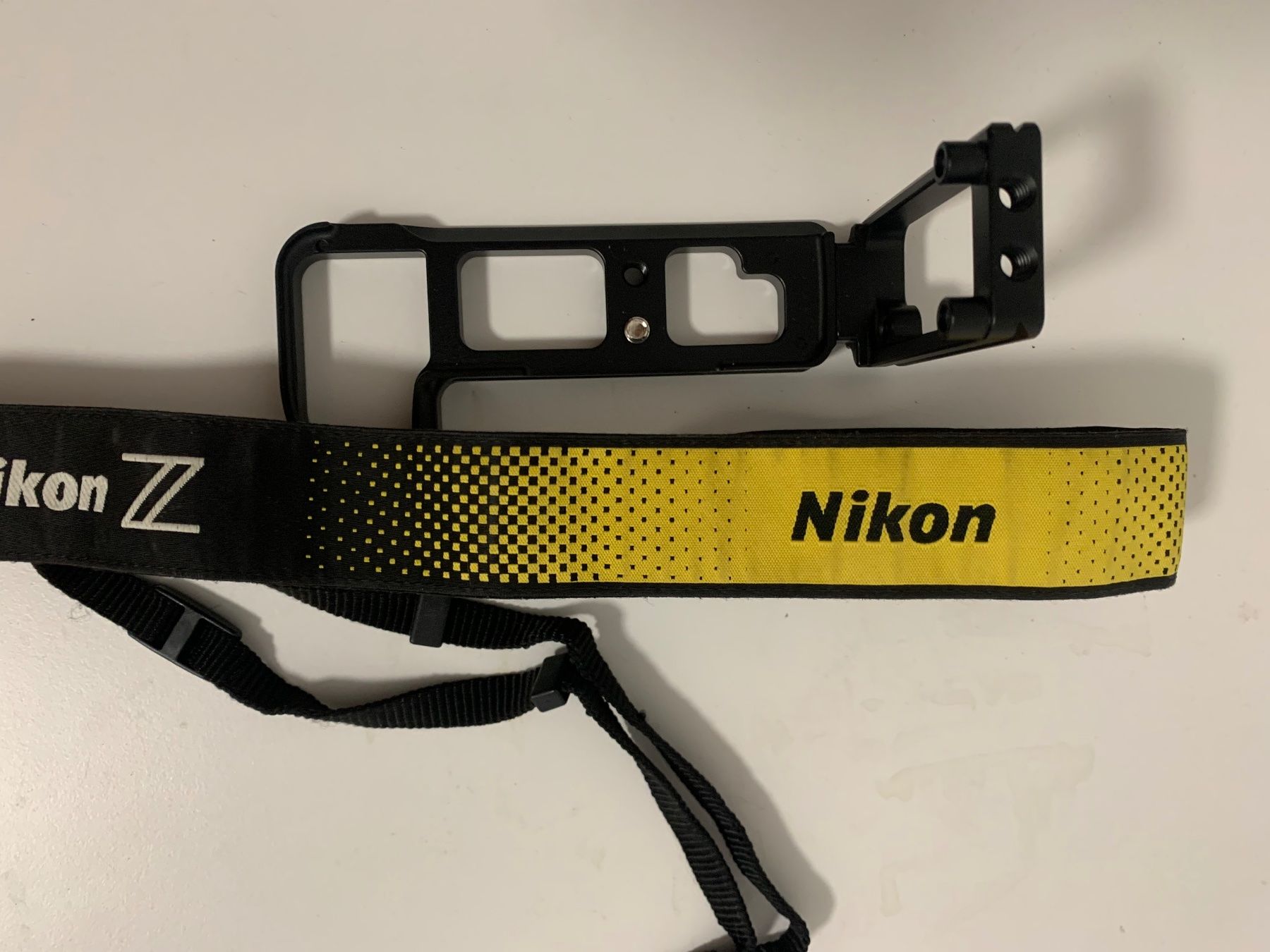 Nikon Fotocamera: Nikon Z6+ L Bracket – Nuovo e nell'imballaggio originale da Schlieren venduto da Sunshine_0109 3