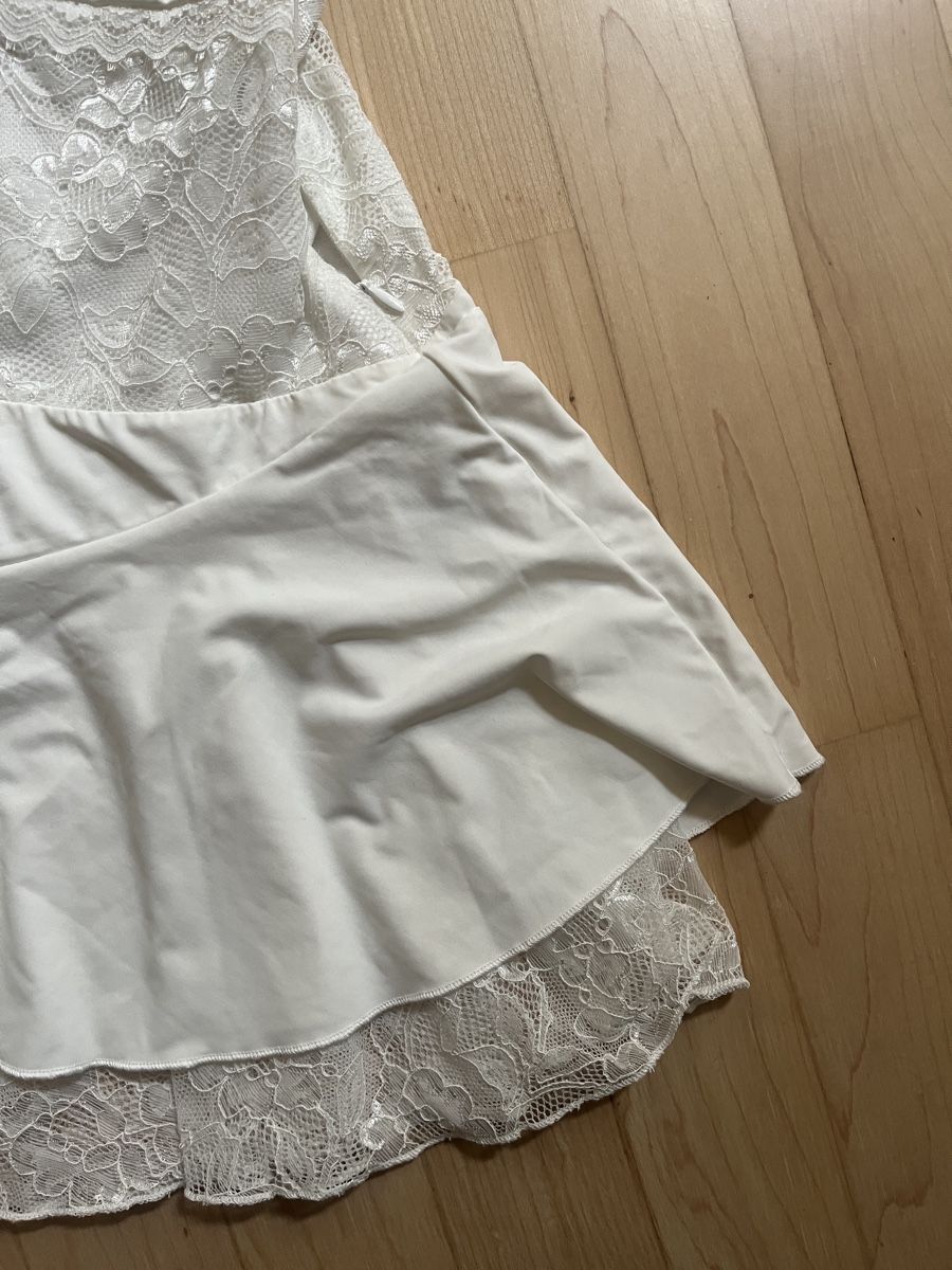 Robes: Kleid weiss Spitze  – Neuf (Voir description) à Luzern par seaside_anchor 1