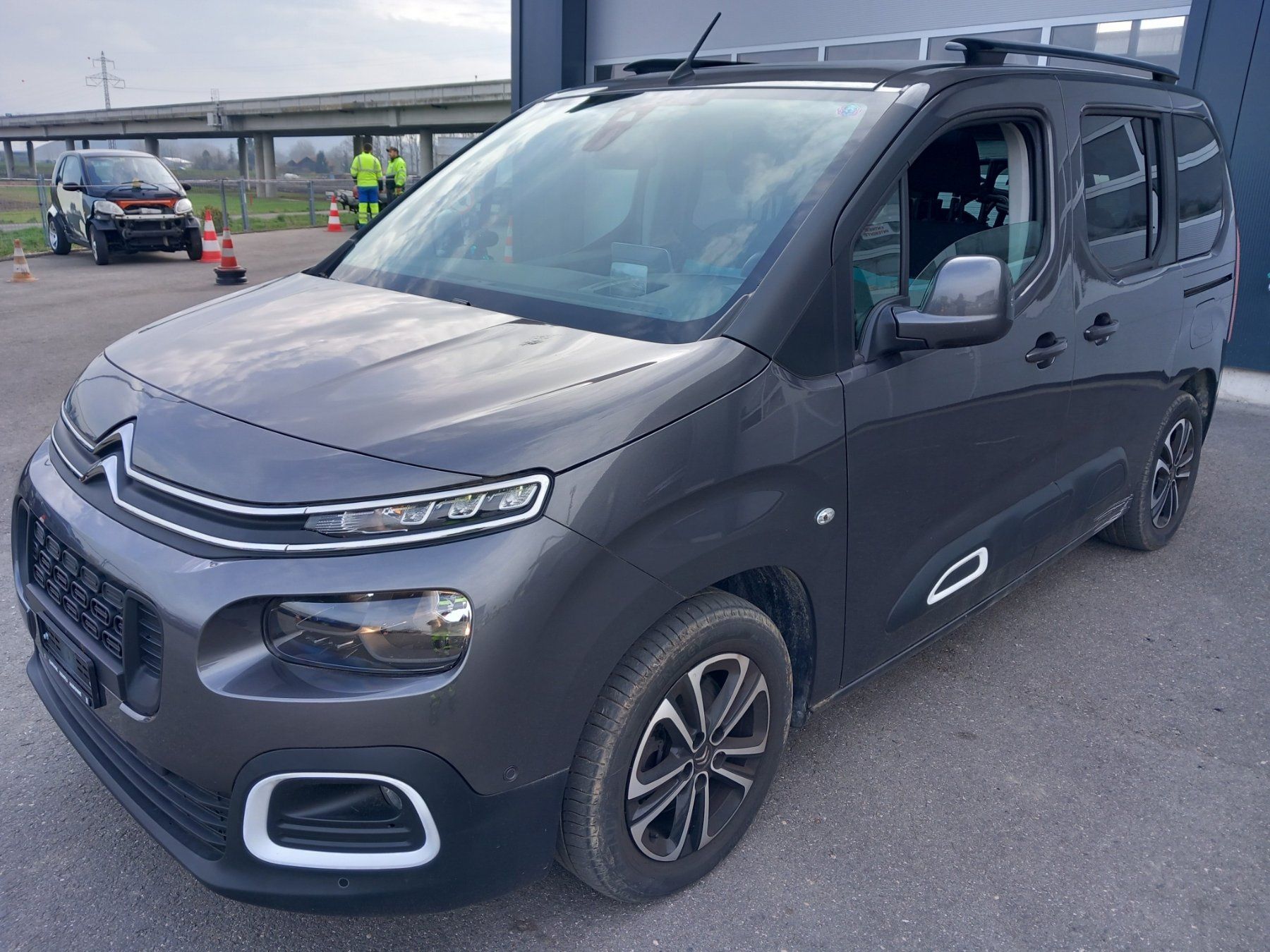 Citroën Autos: Citroen Berlingo 1.2 iSTT – D'occasion à Yverdon-les-Bains par  1