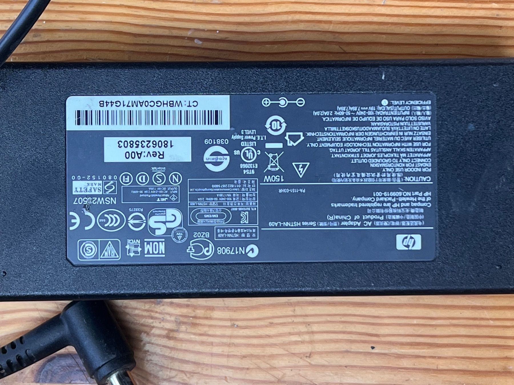 Caricabatterie: Original HP Netzteil 19V  7.7A – Usato da Mellingen venduto da dmi_nps2 1