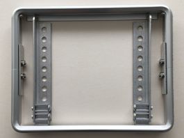 Nummernrahmen aus Aluminium Silber
