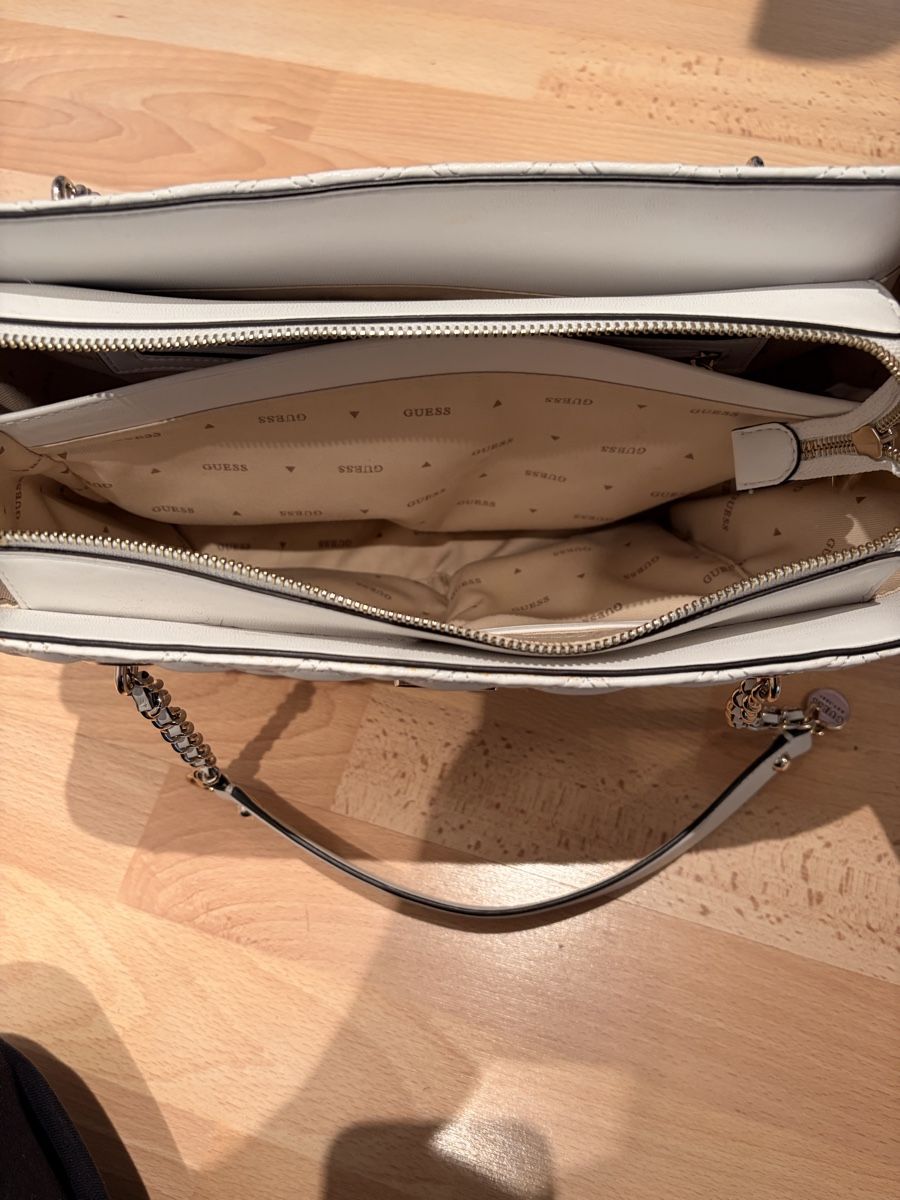 Guess Borse da donna: Guess Tasche – Usato da Hinwil venduto da she_qkn2 2