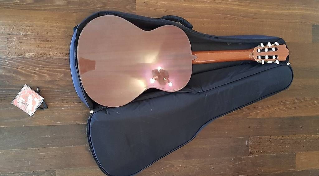 Instruments de musique: Klassische Gitarre Quenca Mod 10 – D'occasion à Hüttwilen par frolens123 2