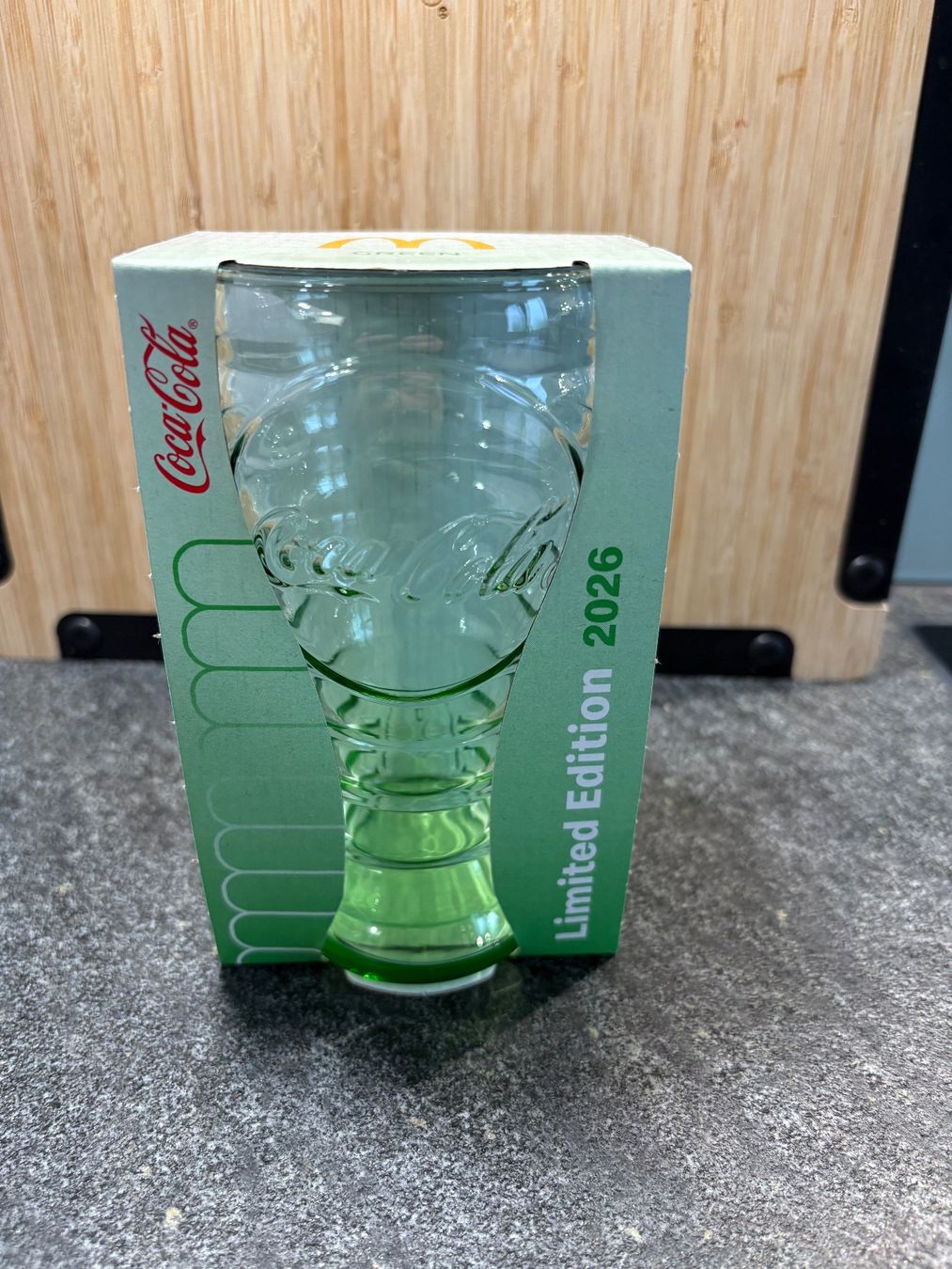 Mc Donald's Bicchieri: McDonalds Glas 2026 grün – Nuovo e nell'imballaggio originale da Kerzers venduto da chassotce 1