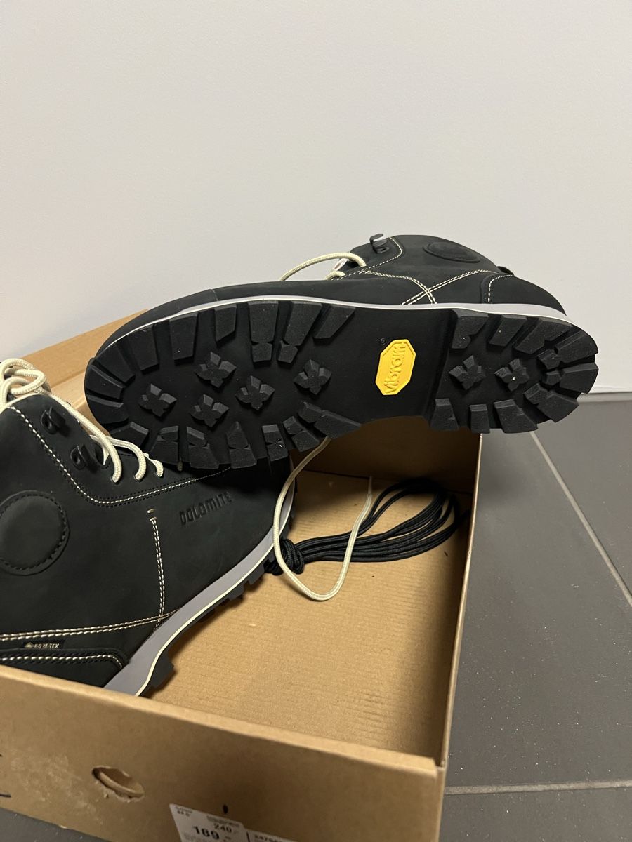Dolomite Herrenschuhe: Dolomite Herrenschuhe Gr: 44 1/2 – Neu und originalverpackt aus Holziken von 181281 9