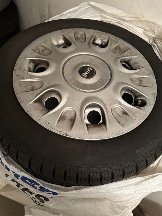 Mini Pneus & Roues: 2 x 4 Roues complètes pour Mini – D'occasion à Leysin par Jamesweb