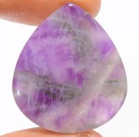 Cabochon L-3471 – Chevron Amethyst 27X24X4mm – 25 Karat