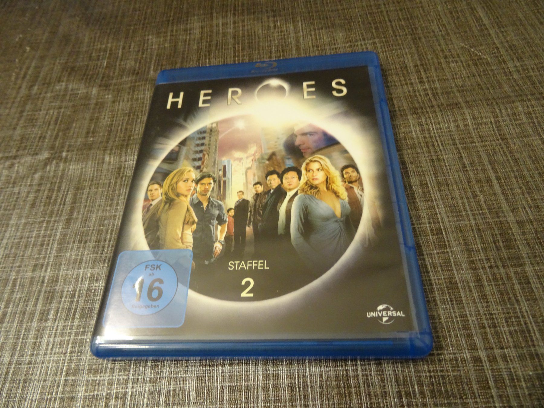 Tutti i DVDs: Heroes - Staffel 2 BLU-RAY – Usato da Olten venduto da Disc-Ausverkauf