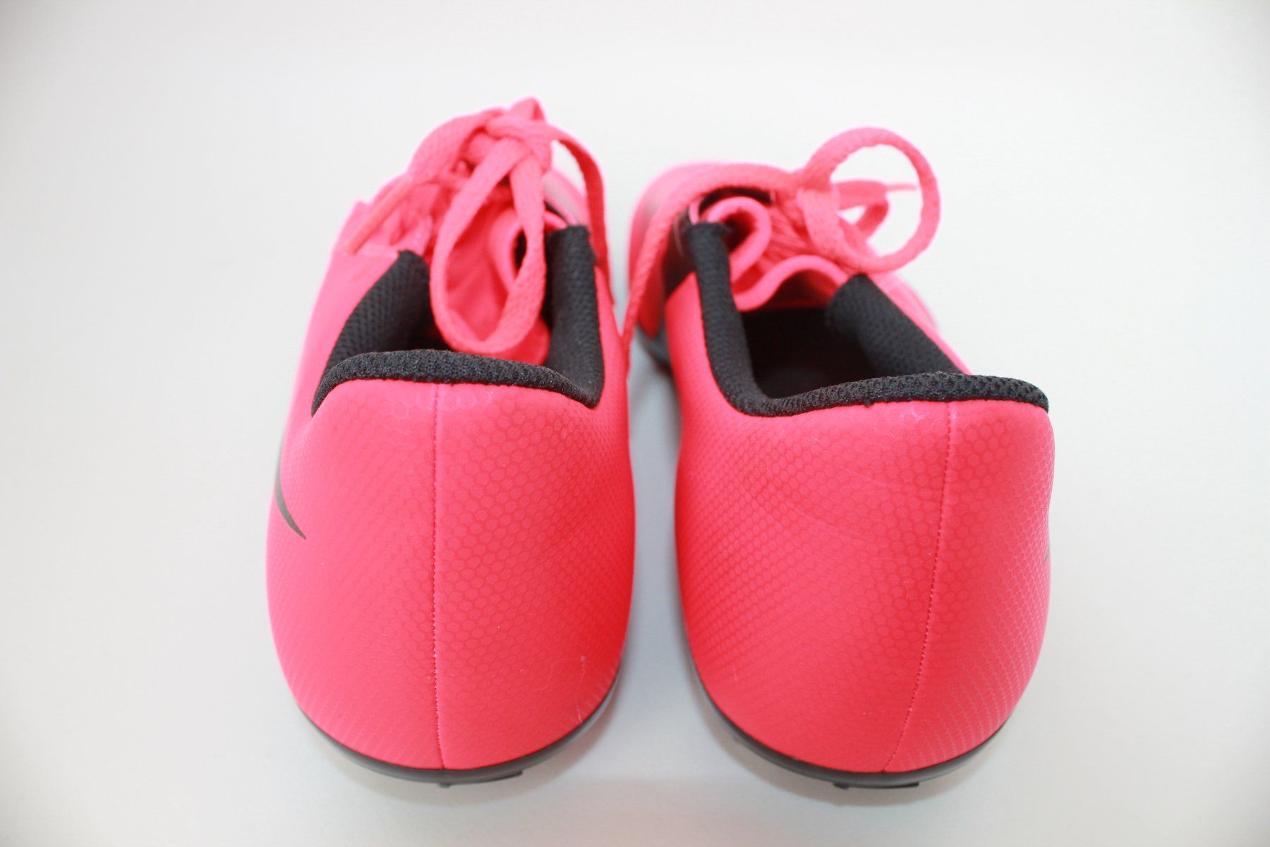 Nike Scarpe per ragazzi: Chaussures de footbal Nike Phantom  t. 37.5 – Usato da Peseux venduto da Gilloss 3