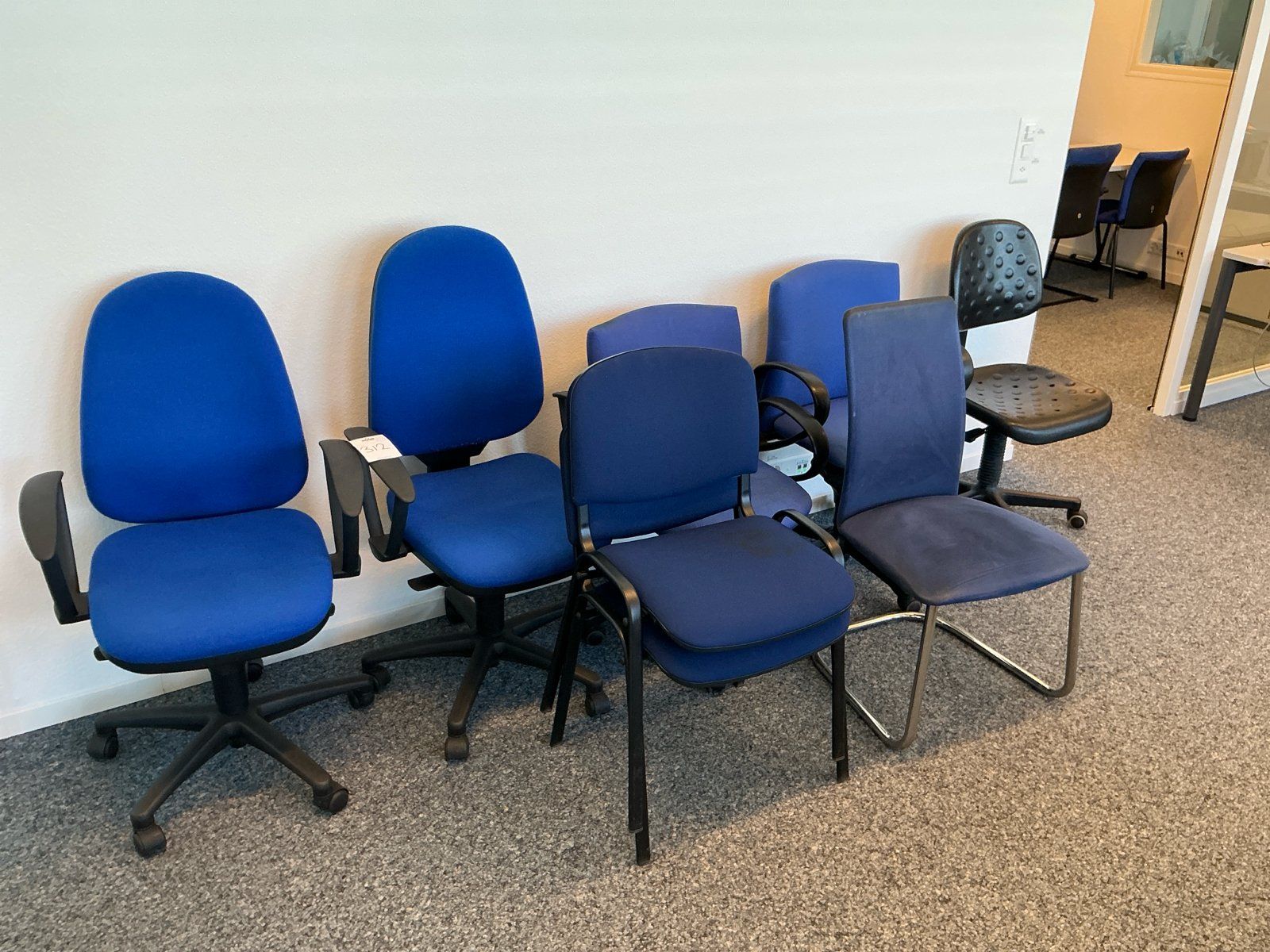 Sedie: 8 Bürostühle – Usato da Zürich venduto da PIPM_Switzerland 3