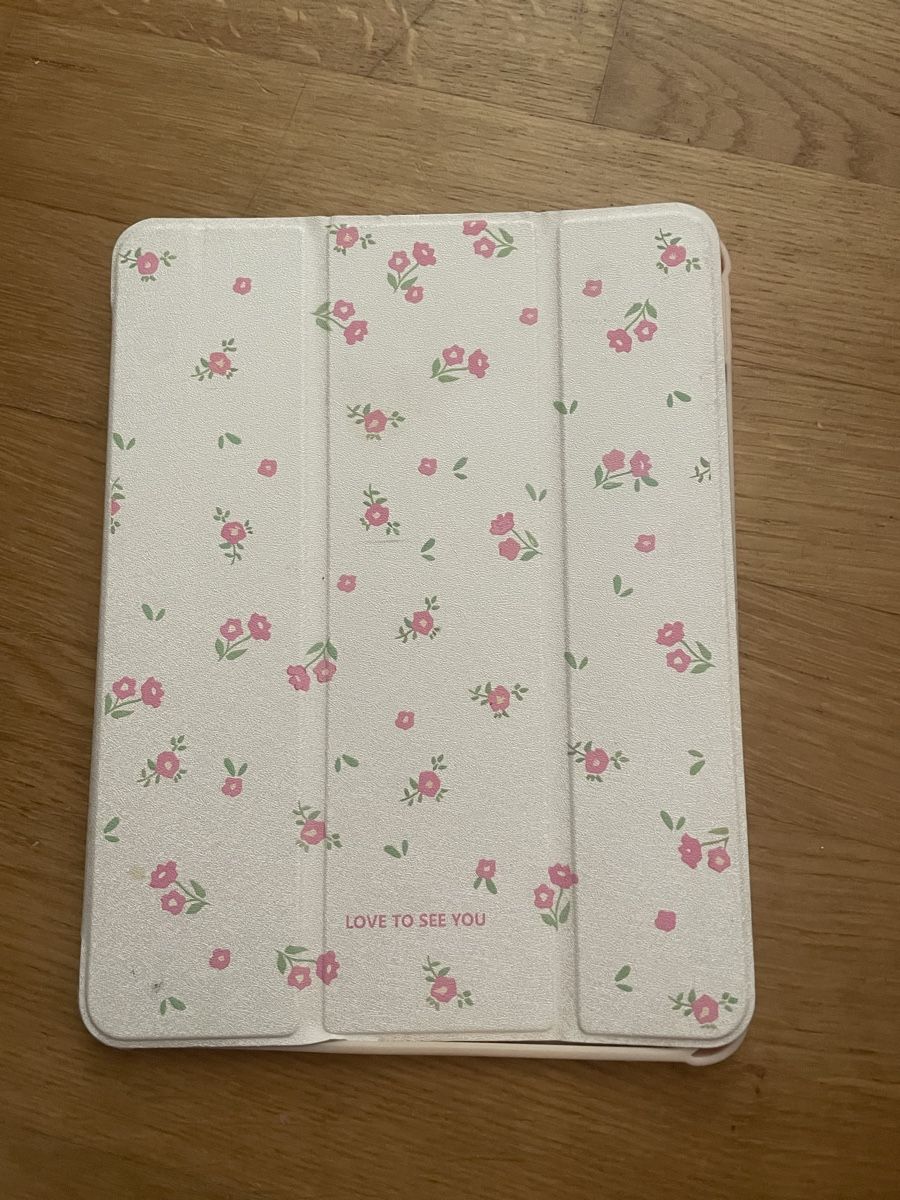 Apple Coques & Sacs: 2 Ipad Air 5th Generation Hüllen  – D'occasion à Windisch par loro1234.