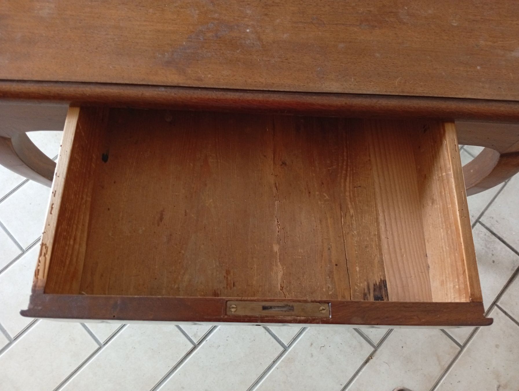 Tische: Ancienne table – Gebraucht aus Alle von Rissor 2