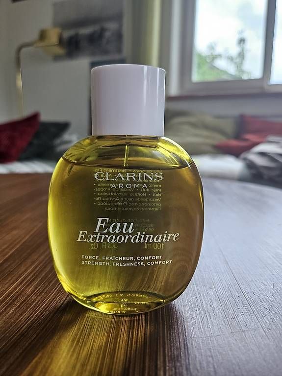 Profumi & Eau de Toilette: Parfum Clarins Eau Extraordinaire – Usato da Zürich venduto da jan_6wgq