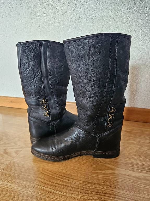 Schuhe für Mädchen: Winterstiefel, Winterschuhe – Gebraucht aus Worb von jun_fj8w