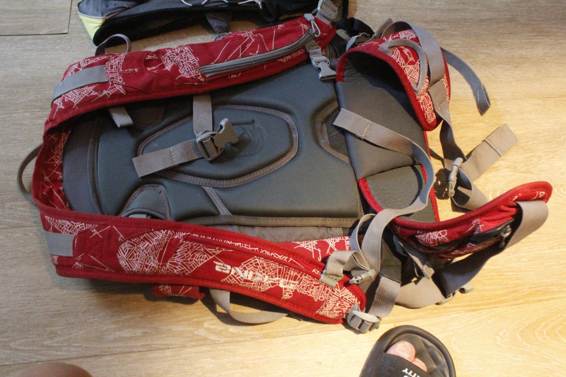 Dakine Rucksäcke: Sac à dos DAKINE Helipro + – Defekt aus Travers von ColibriRoseOrange 3