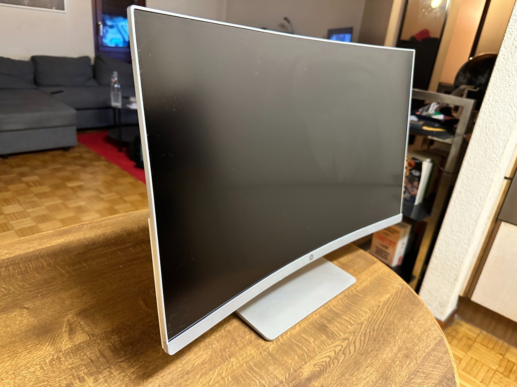 Hewlett Packard Monitor: HP 27c Curved Display 27" – Usato da Baar venduto da Acai82 2
