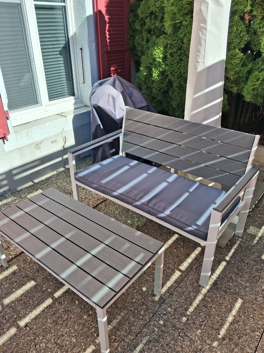 Tischset: Salon de jardin – Gebraucht aus Saignelégier von Vvo19 4