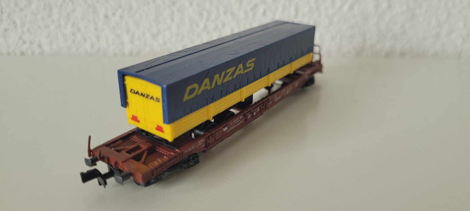 Roco Modellini di ferrovie: Hupac Danzas / Roco 25152 – Usato da Wittenbach venduto da Hase113 2