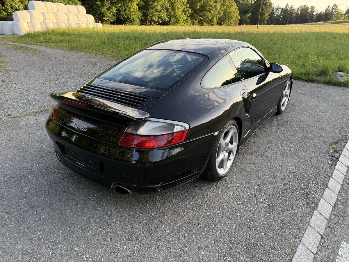 Porsche Automobili: Porsche 911 Turbo / 996 – Usato da Meilen venduto da companywake 2