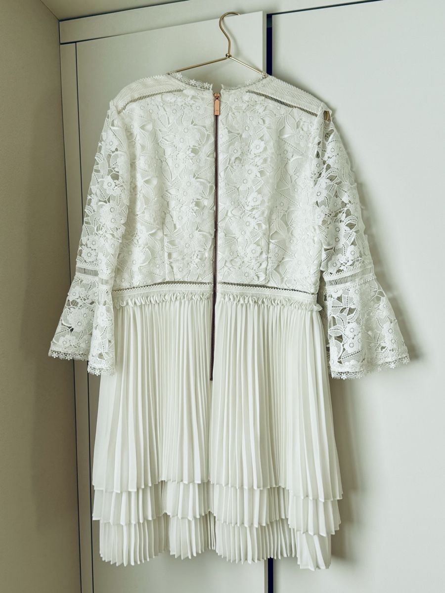 Ted Baker Robes: Wunderschönes Kleid von Ted Baker – D'occasion à Arni AG par goforluxery 1