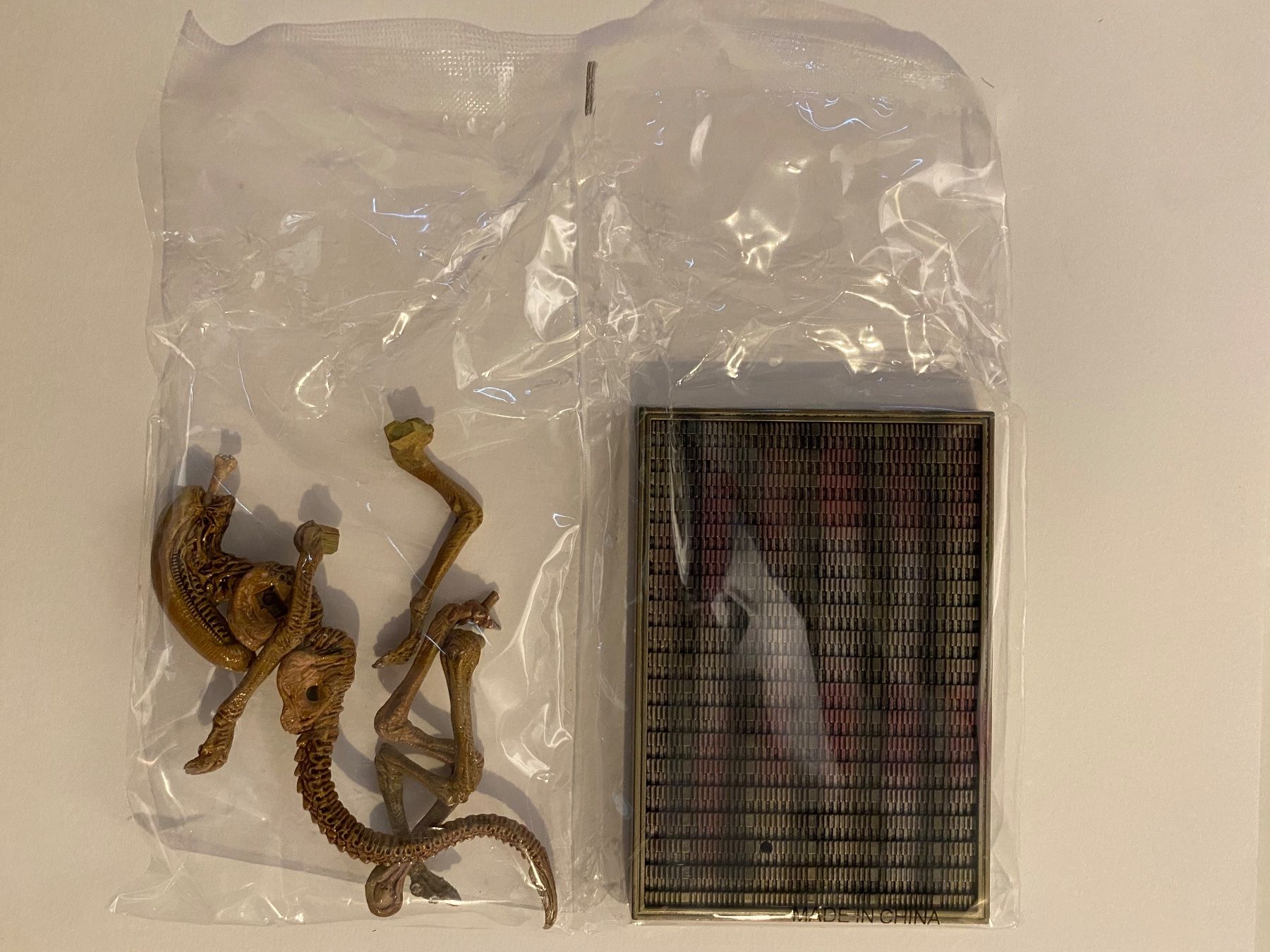 Figuren: Konami Mini Figure ALIEN Dog Alien, HR Giger – Gebraucht aus Murist von Jbourqui 1
