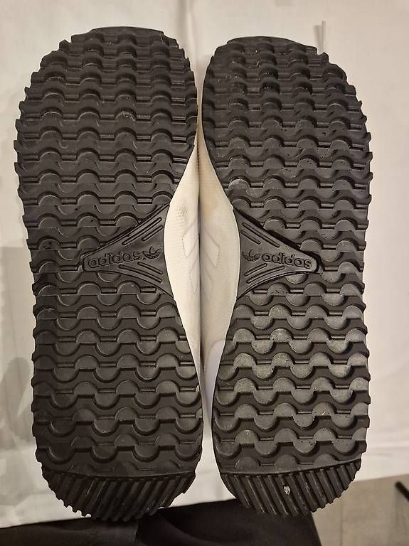 Scarpe da uomo: Baskets Adidas 44 – Usato da Blonay venduto da Mafiouf 4