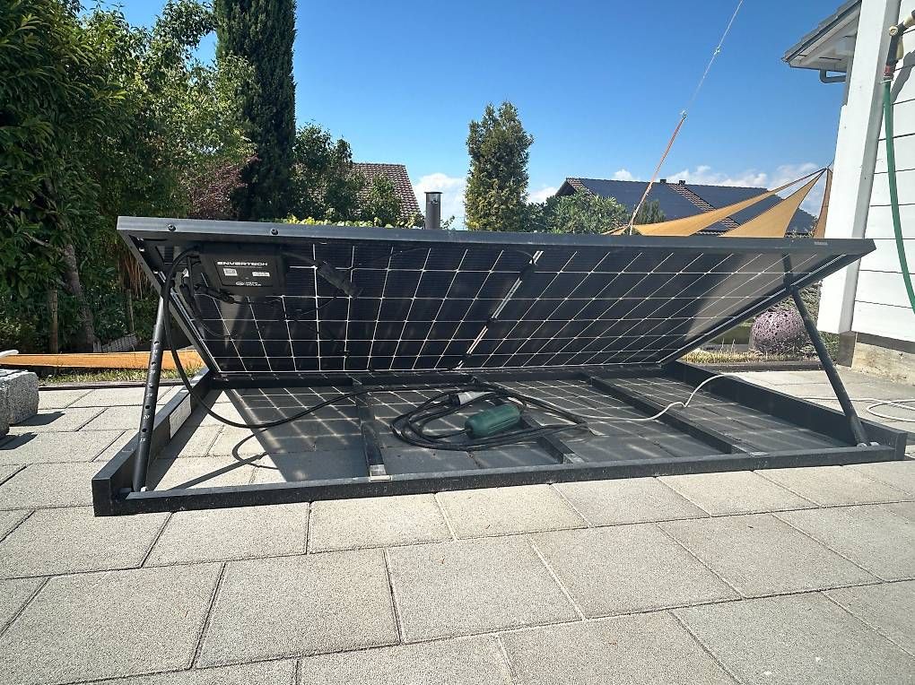 Dispositivi a energia solare: Solarpanel Hepa Solar CPL400 – Usato da Kerzers venduto da Hu22 2