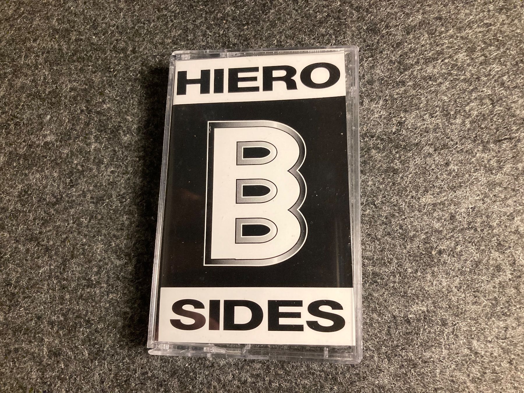 Musicassette: Hieroglyphics - Hiero B Sides (MC) – Usato da Fribourg venduto da Karushi