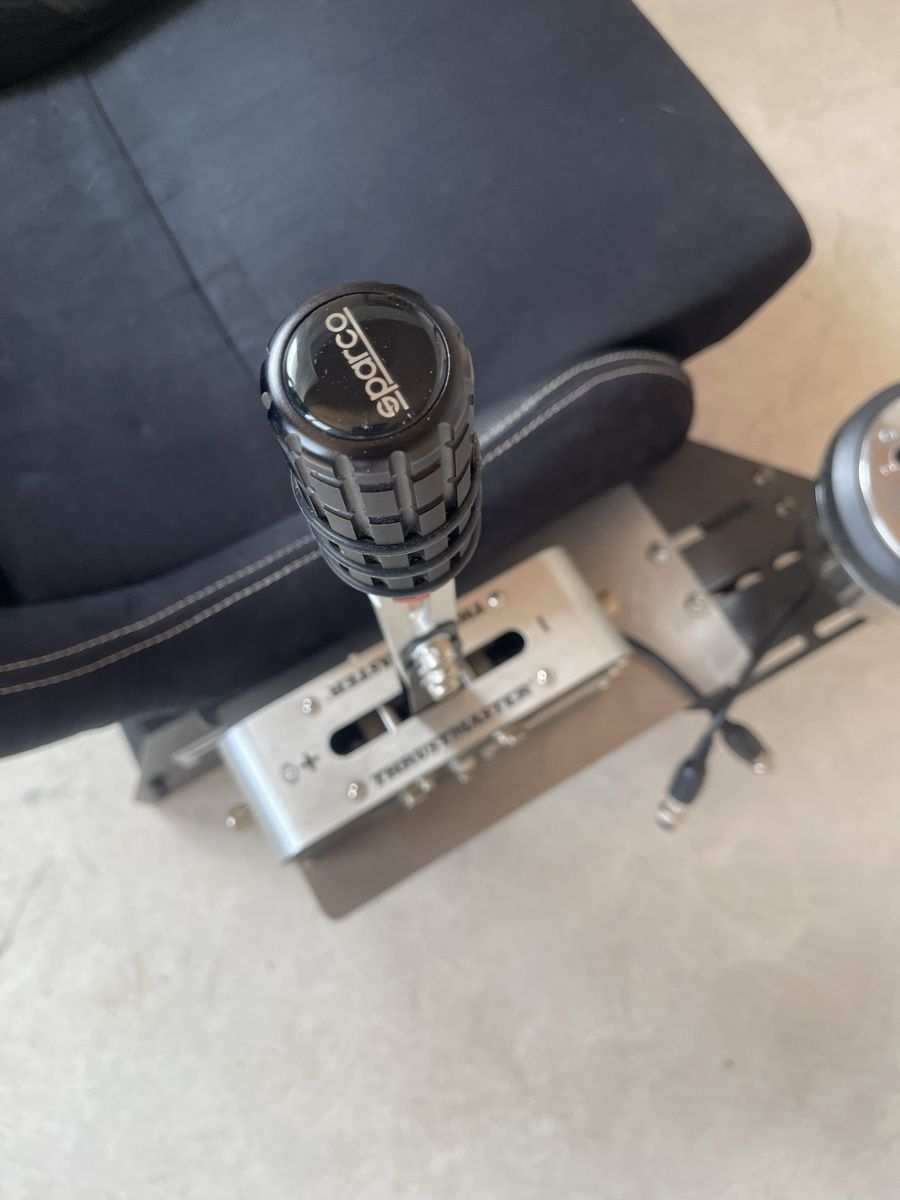 Thrustmaster Controller: Sim Racing Setup Thrustmaster T GT2 Handbremse Schaltung – Usato da Ernetschwil venduto da Picnyd 6