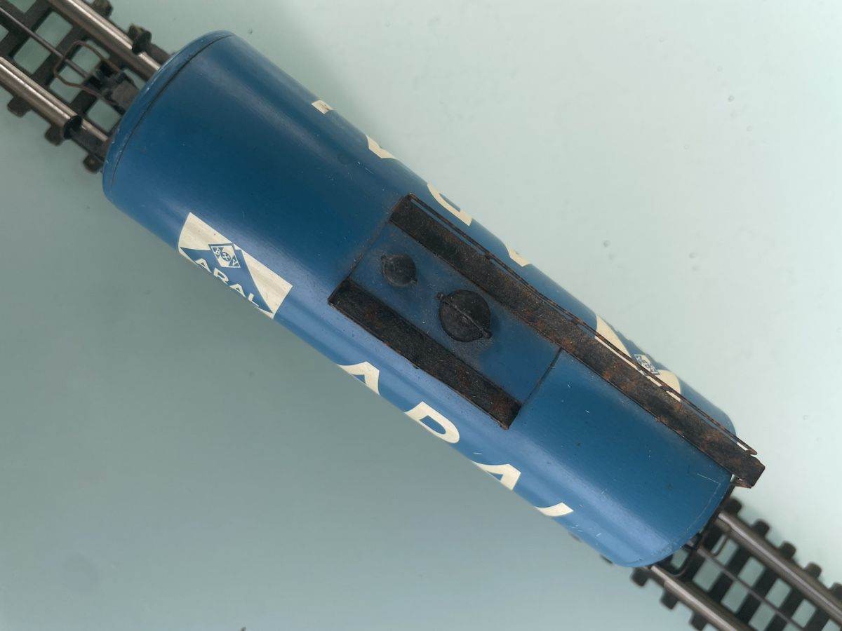 Trix Trains électriques: Trix Express H0 Aral🛤️ – D'occasion à Suhr par Daneli7 2