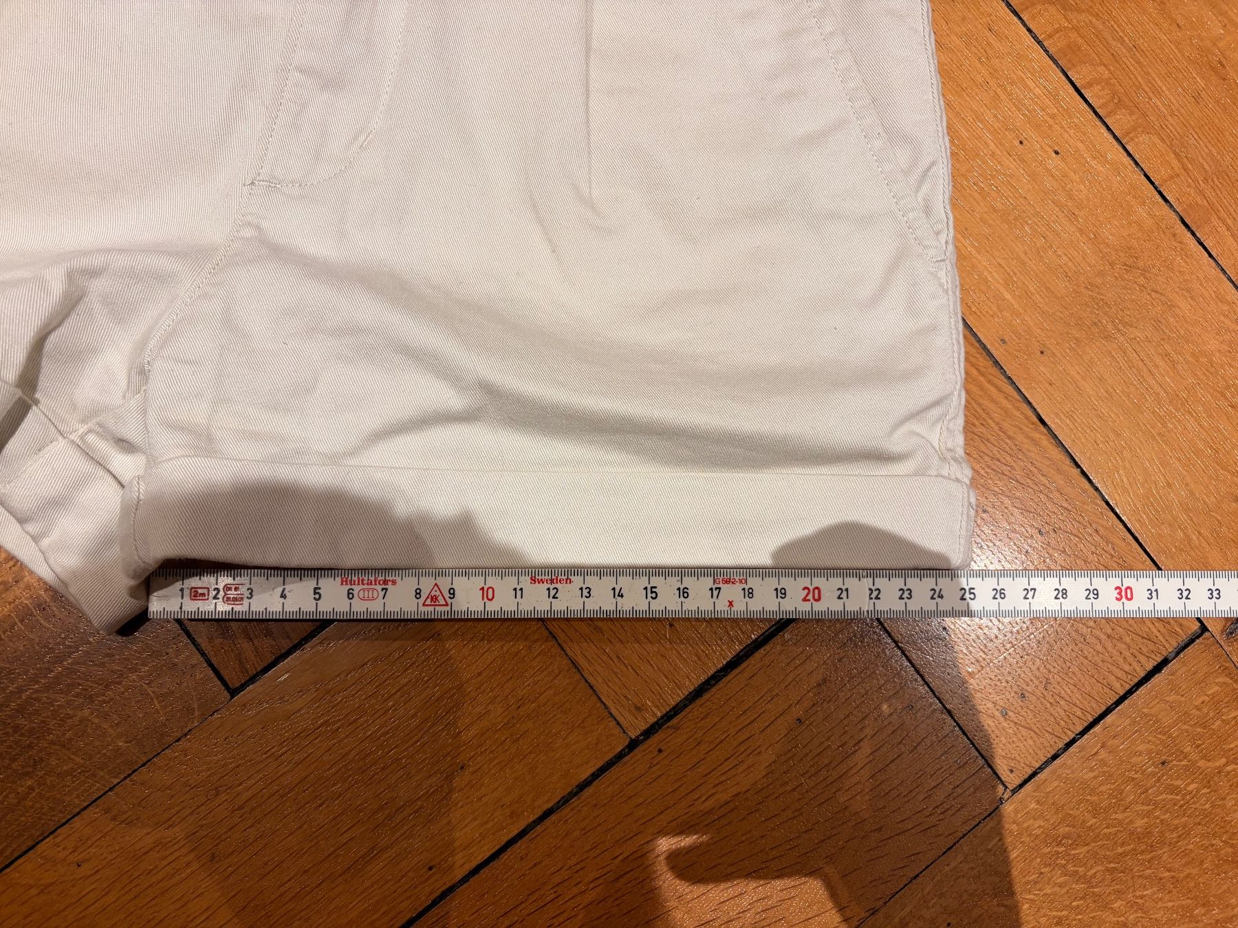 Levi's Pantaloni: Short beige Levis – Nuovo (secondo la descrizione) da Basel venduto da cla_f5hs 5