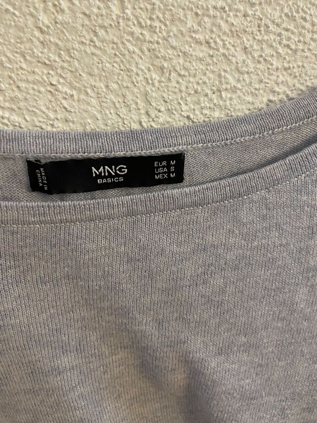 Mango Maglioni & Felpe: MANGO Pullover mit 3/4-Ärmeln hellblau  (Gr. M) – Usato da Thalwil venduto da Luninul 4