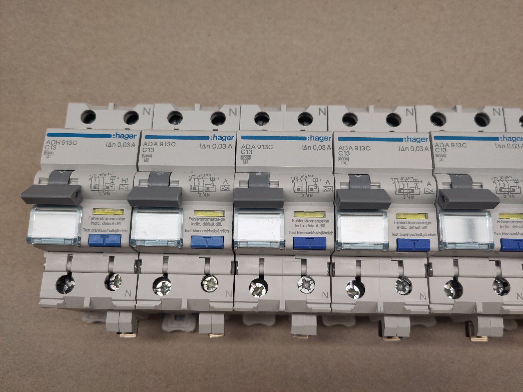 Hager Schalter: Hager FI-LS ADH913C C13A 30mA – Gebraucht aus Schmitten FR von SirLanzelot 3