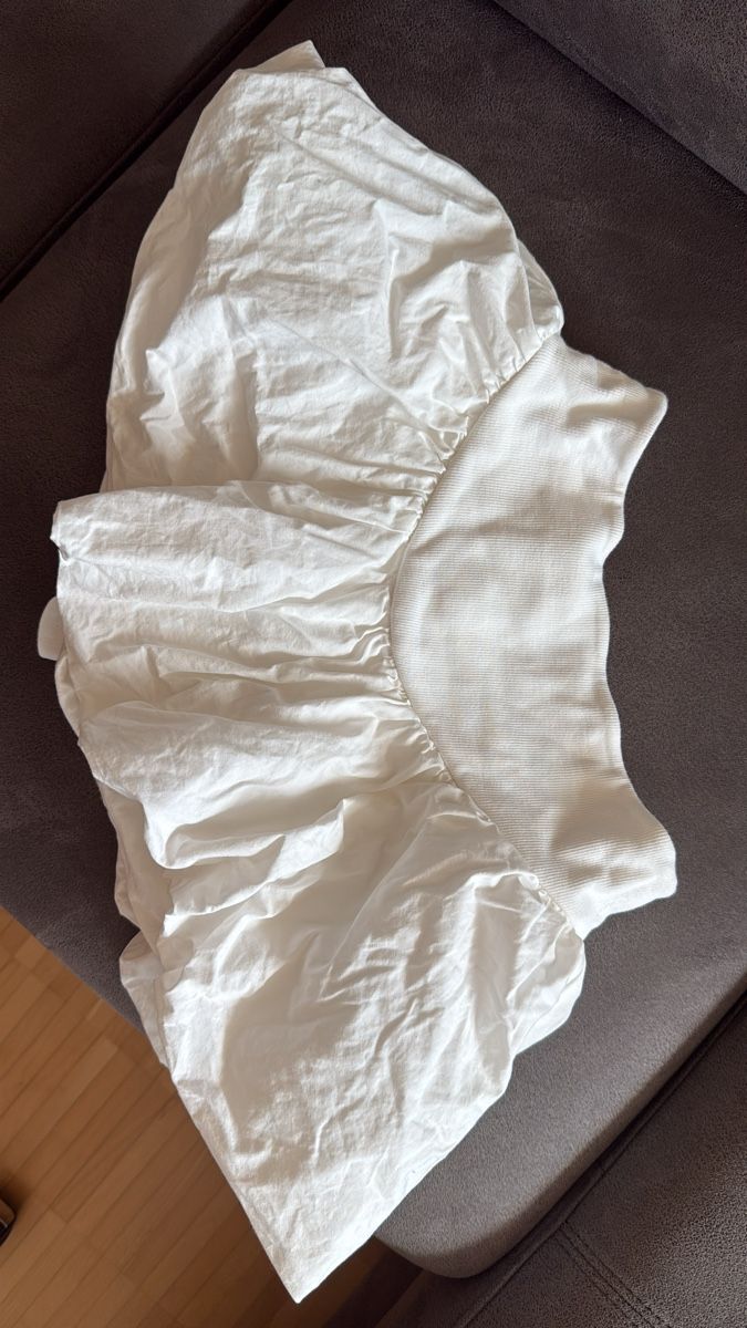 Bershka Röcke: WEISSER ROCK MIT HOSEN – Neu (gemäss Beschreibung) aus Recherswil von Pajaro11