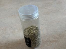 Deko Steine Gold (1/2 Flasche)