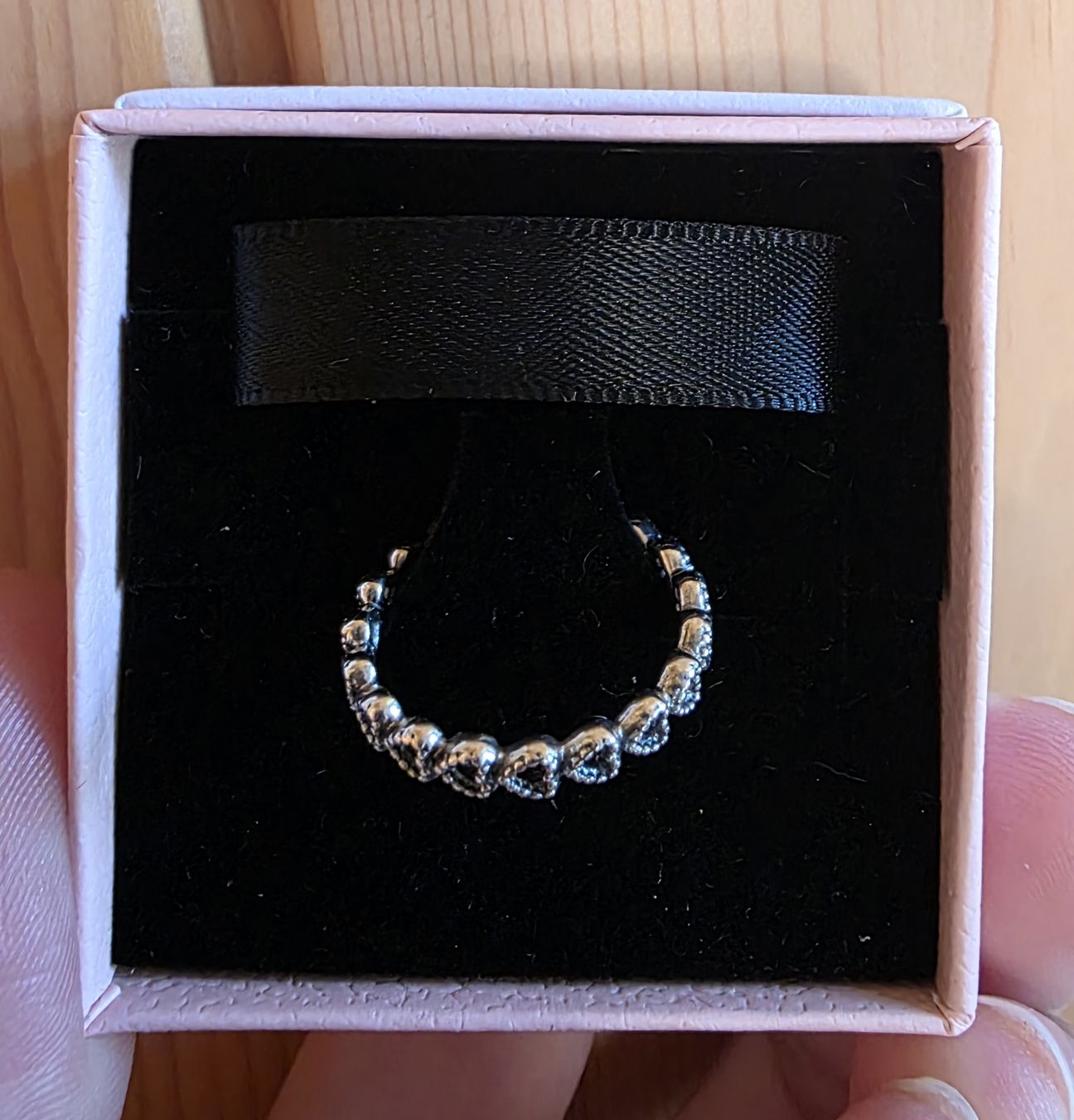 Pandora Bagues: Pandora Ring Herzen ungetragen – Neuf avec emballage d'origine à Wimmis par sal_rj9j 1