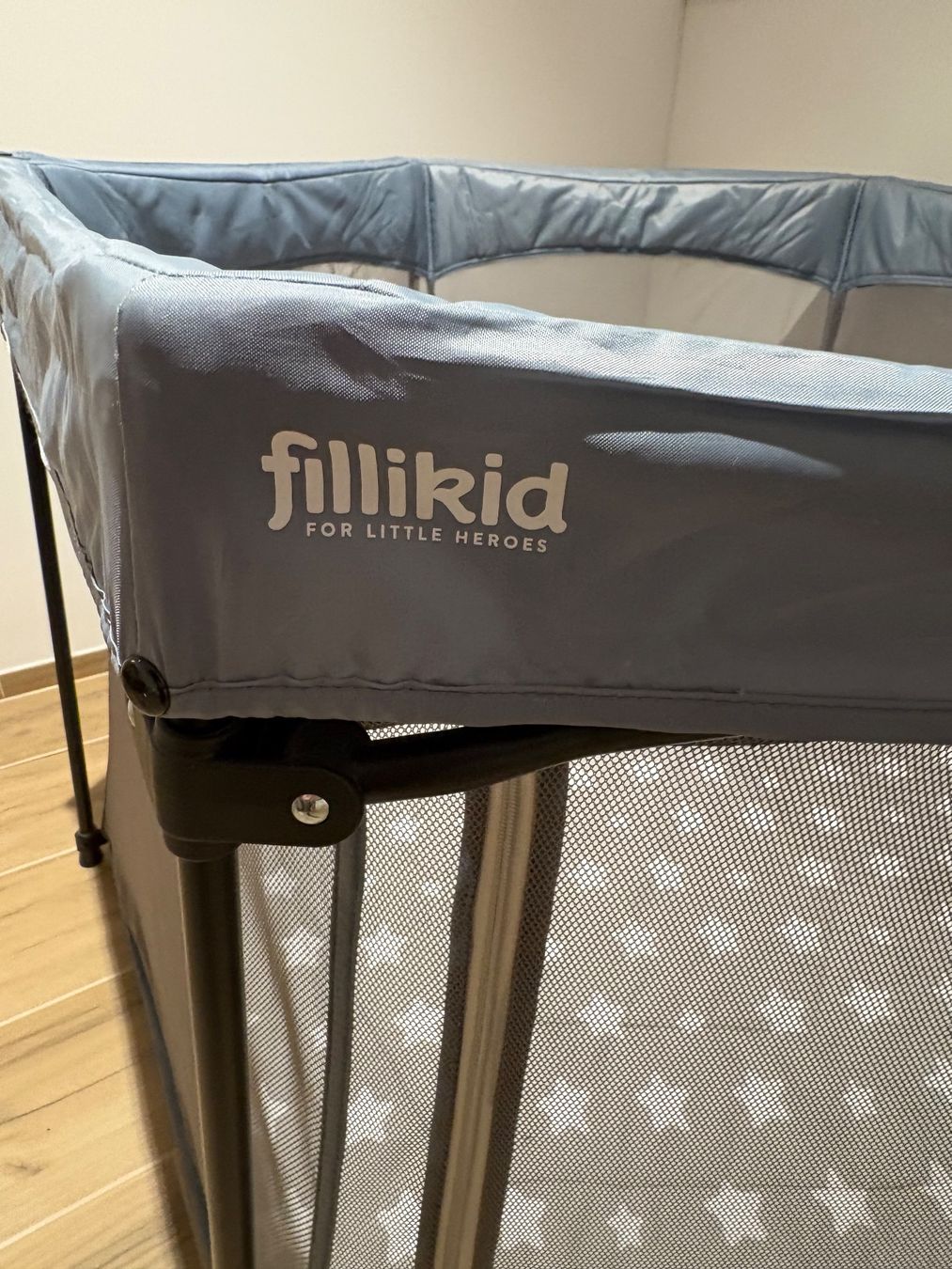 Fillikid Box & Barriere di sicurezza: Fillikid Reiselaufgitter mit Sternendecke – Nuovo (secondo la descrizione) da Diessenhofen venduto da Fluempel 1