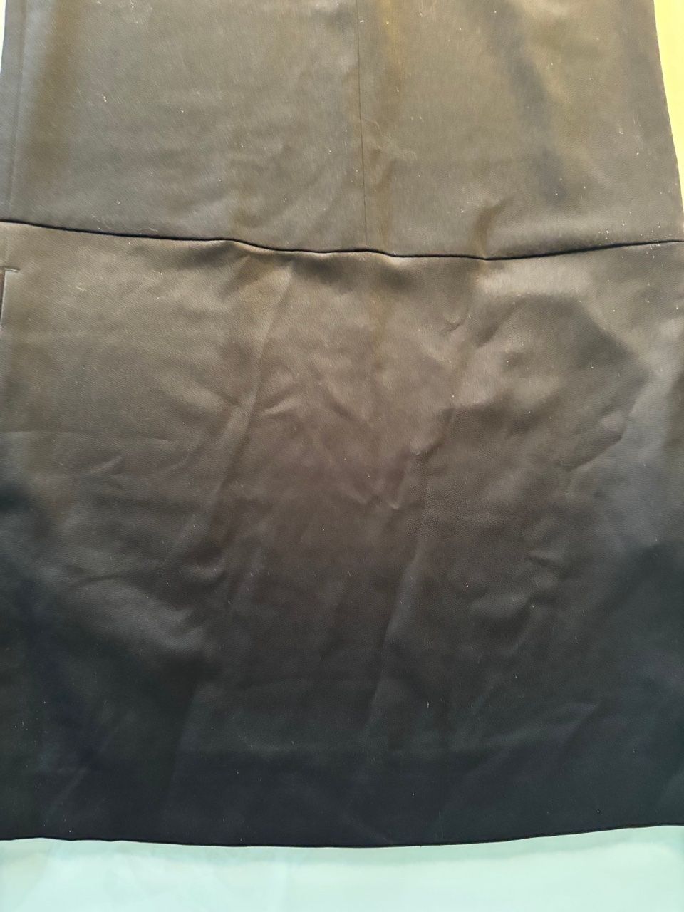 Vestiti: Schwarzes Kleid – Usato da Eglisau venduto da SAM240186 5