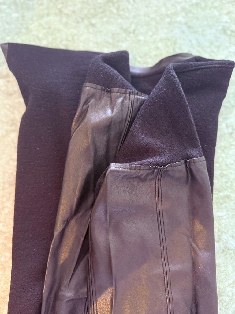 Hugo Boss Pulls & Sweat-shirts: Hugo Boss Pullover mit Lederärmeln, Grösse S. – D'occasion à Zürich par spo_6dbg 2