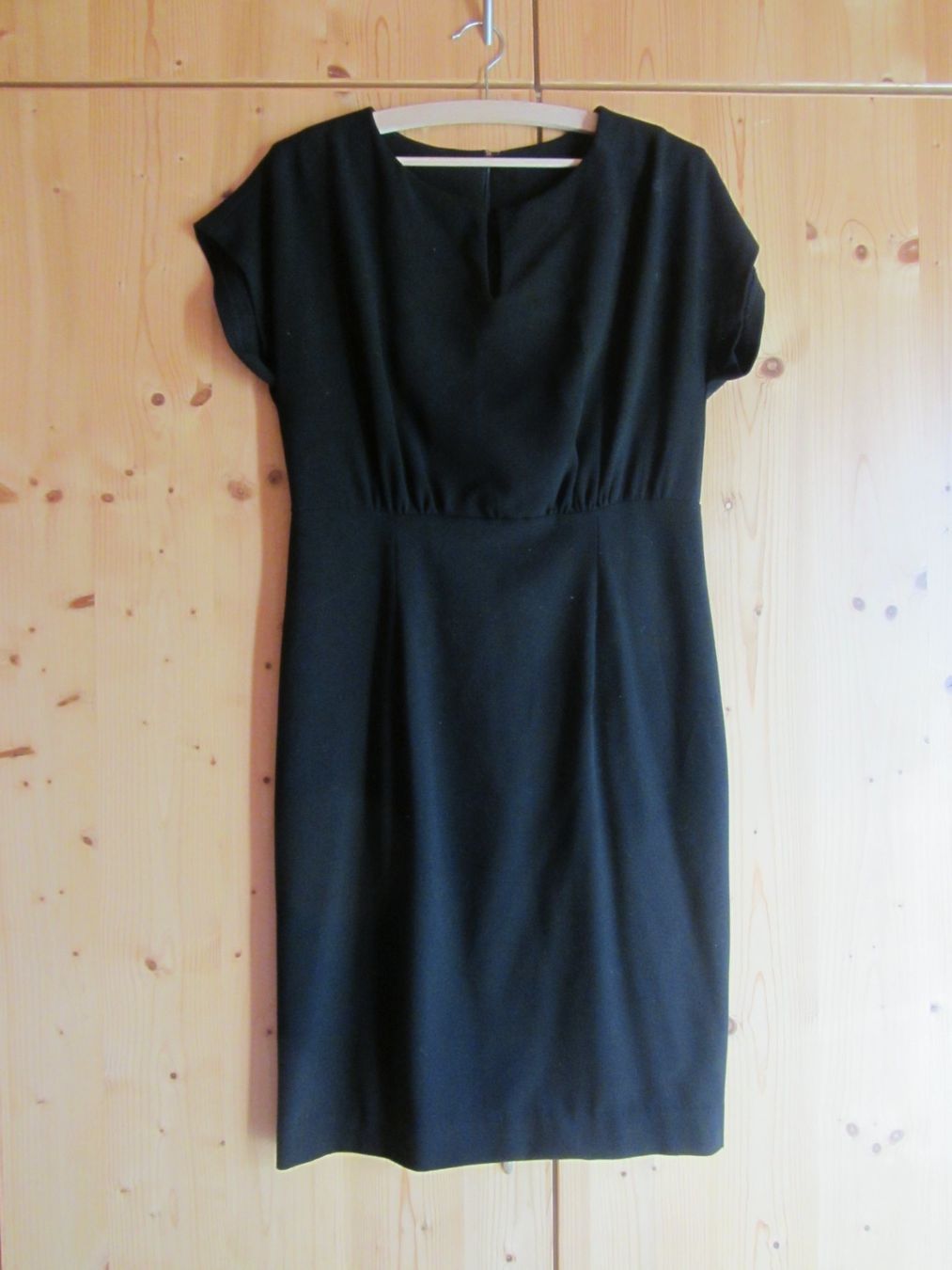 Vestiti: Robe noire trés élégante – Usato da Oberried FR venduto da berg04