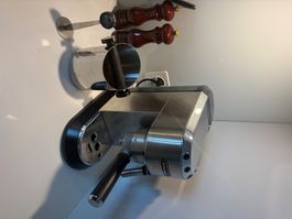 De Longhi Siebträgermaschine Dedica EC 685.M silber