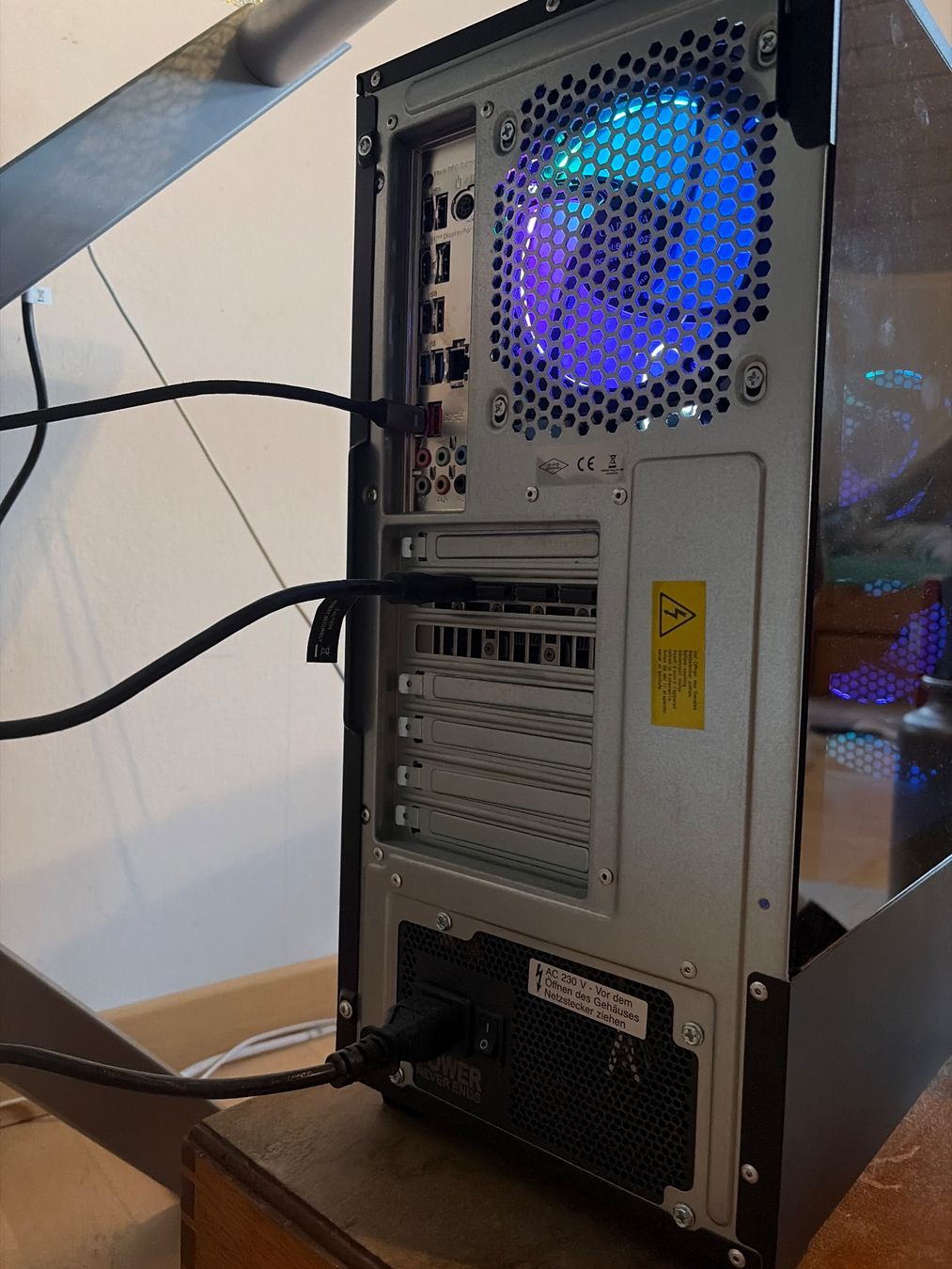 PCs: Captiva R80-922 – Neu (gemäss Beschreibung) aus Gais von tobias_rickli 2