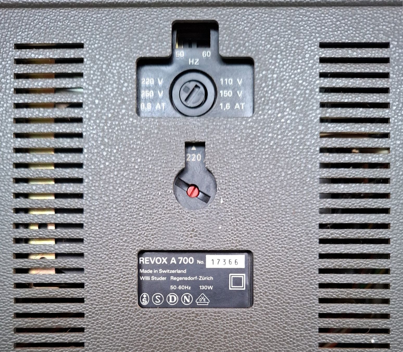Revox Apparecchi a nastro: Revox A700 - 2 pistes stéréo - 1973 – Usato da Monthey venduto da BOX50 3