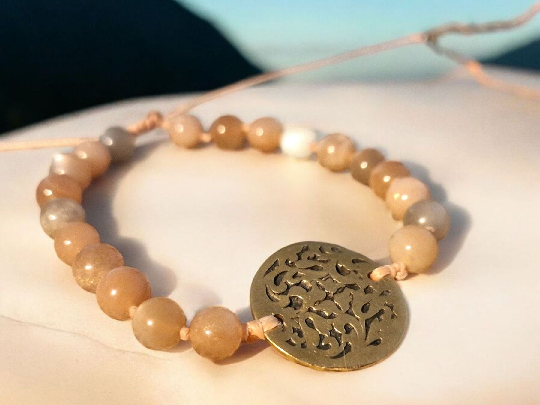 Armbänder & -reifen: Barockstyle Mondstein & Bronze, verstellbar – Neu und originalverpackt aus Aarau von Schmuckhoehle_MD 4